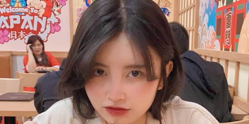 Bạn Gái Lai Bâng – Chân Dung WAGs Hot Nhất Esports Việt
